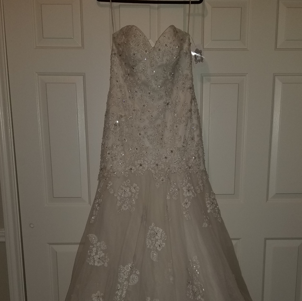 Allure Romance 2613 Wedding Dress